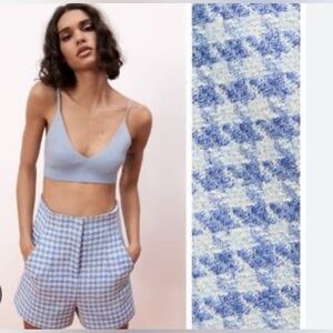 NWT. Zara Blue/White Textured Weave High-Waist Bermuda Shorts. Size S